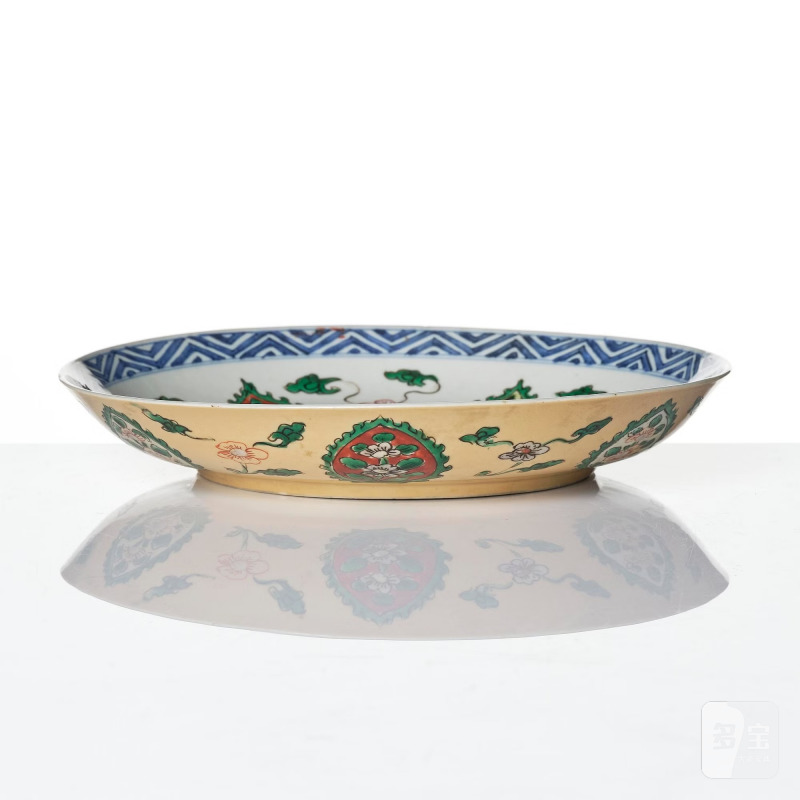 A famille verte bowl and a dish, - 图3
